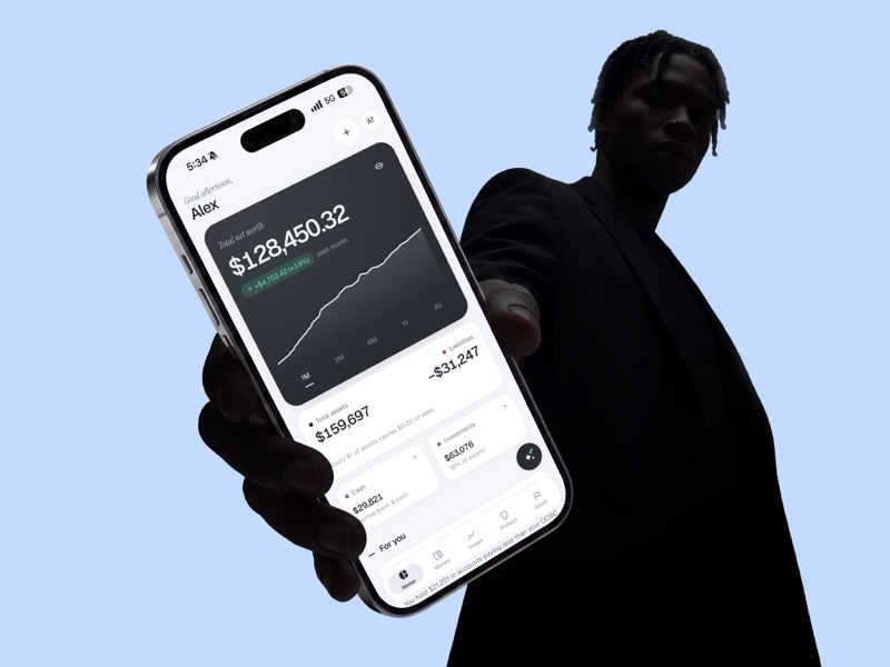 Finora home screen with net worth
